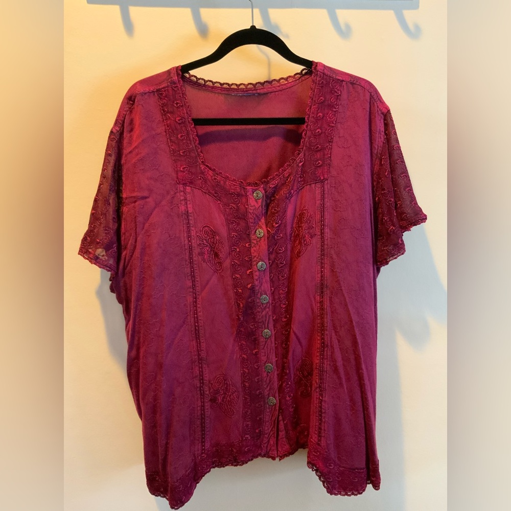 Magenta cap sleeve blouse, with embroidery